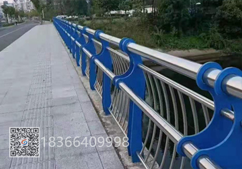 複合管景觀河（hé）道護（hù）欄